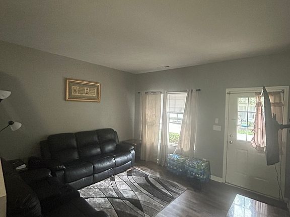 4th image of 5132 Tuscany Ln