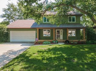 1410 Heritage Rd W, Normal, IL 61761