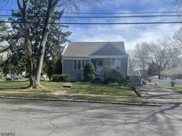 1302 Francis Ter, Westfield Town, NJ 07090