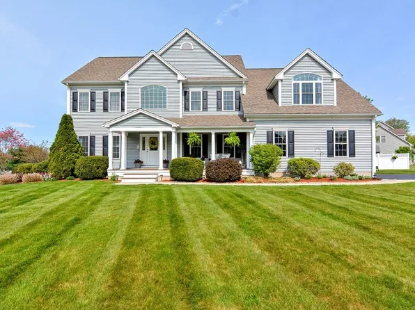 75 Olivia Dr, Northbridge, MA 01534