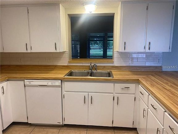 5th image of 1407 Lakeshore Blvd
