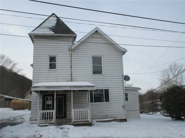 110 Main St, Mount Morris, PA 15349