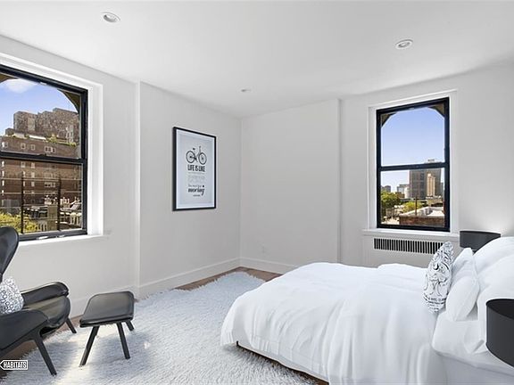 2nd image of 361 E 50th St APT 4B
