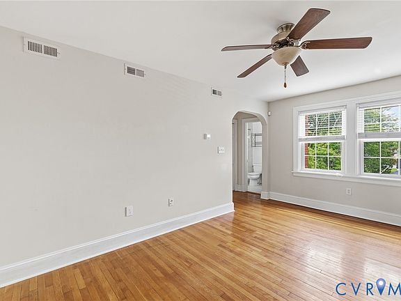 4th image of 4632 Grove Ave Unit 5