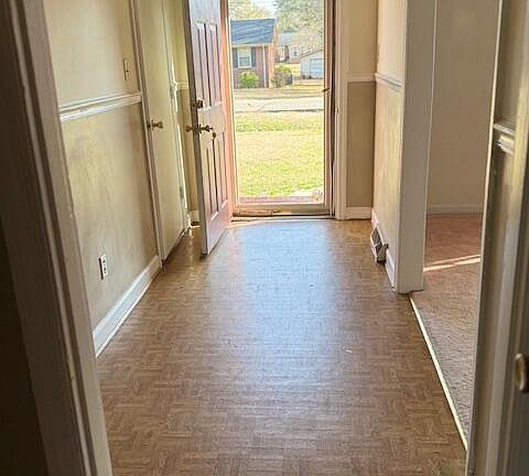 4th image of 1907 Anthony Avenue