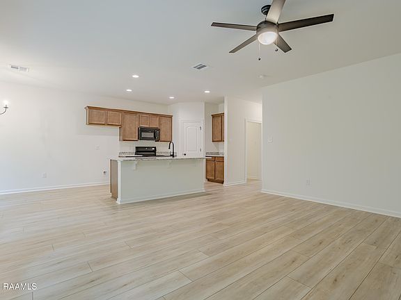 5th image of 319 Dunwoody Ct