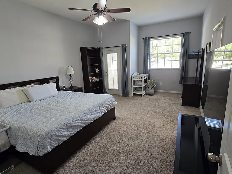 7435 Arlington Grove Cir #A — Photo 17