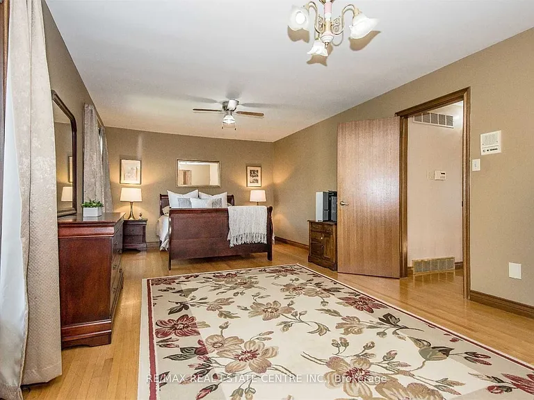 28 Walnut Dr — Photo 7