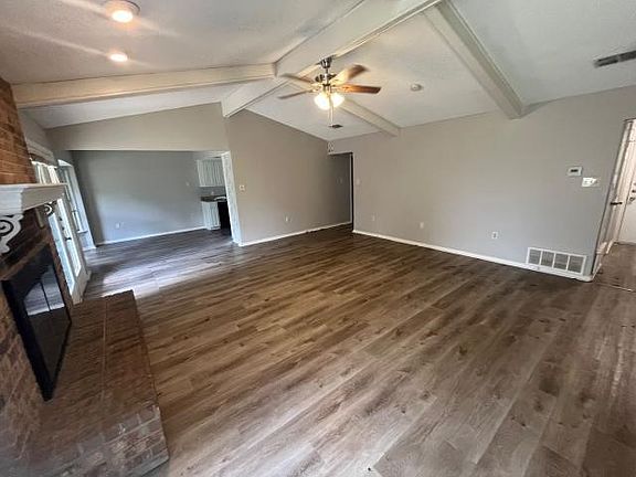 4th image of 934 Robinwood Dr