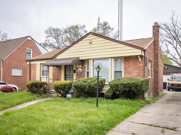 20225 Sorrento St, Detroit, MI 48235