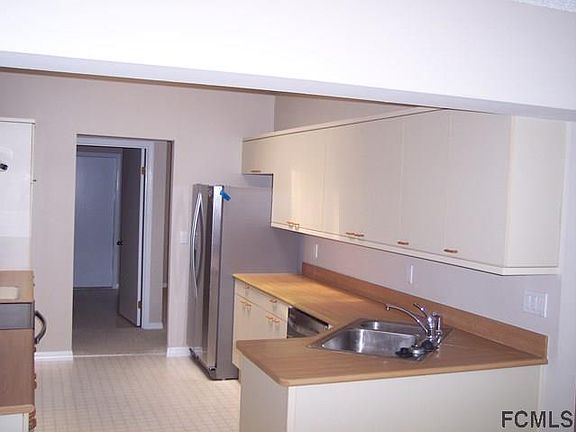 3rd image of 8 Wasson Pl