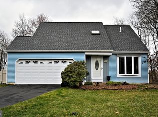 129 Olde Pilgrim Rd, Dublin, PA 18917