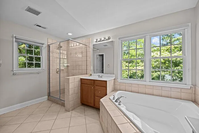 2307 Keara Way — Photo 15
