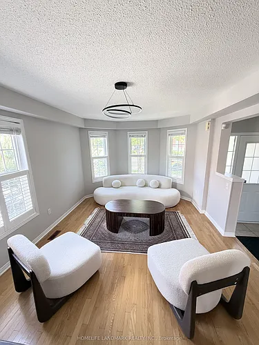 69 Selkirk Dr Photo 1