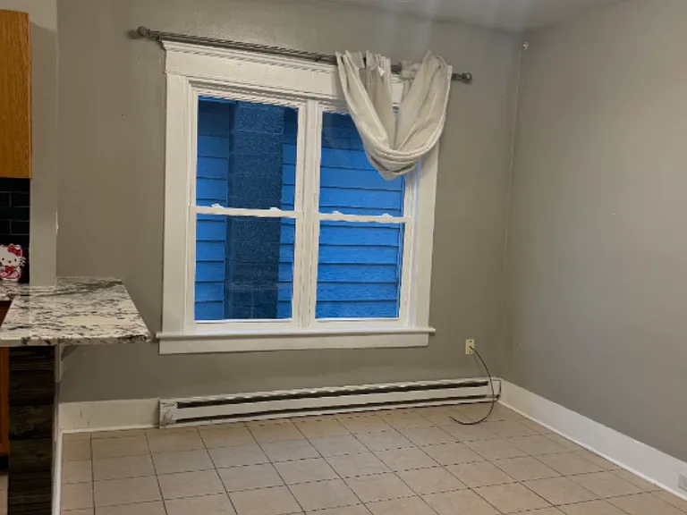437 Elm Ave #1/2 — Photo 7