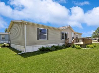 171 Golfview Ct, North Liberty, IA 52317