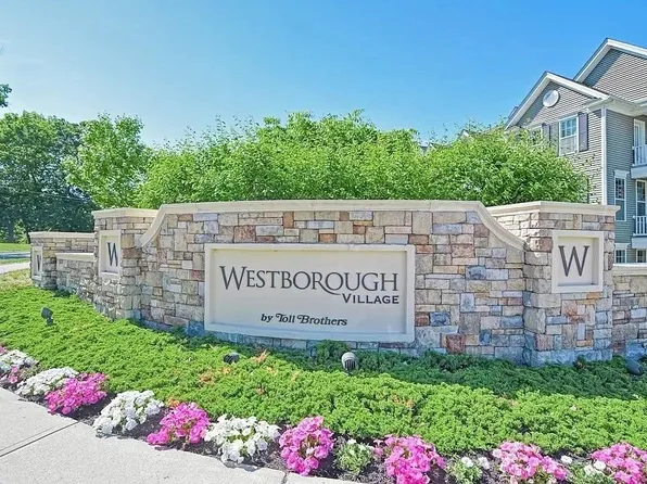 2 Deacon Shattuck Way #209, Westborough, MA 01581