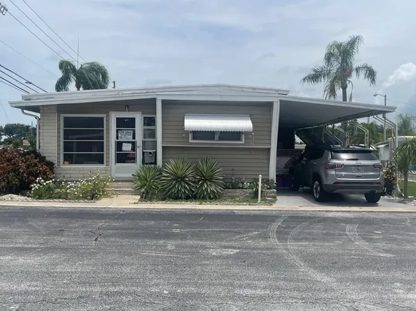 2 Saunders Ave #2, Largo, FL 33773