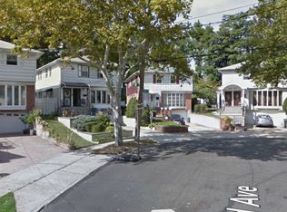 7204 243rd St, Little Neck, NY 11362