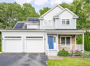 13 Green Meadow Ln, Andover, MA 01810