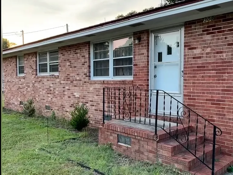 308 Pace St — Photo 1
