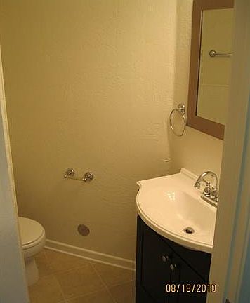 4th image of 3714 Clarkson Ave APT B