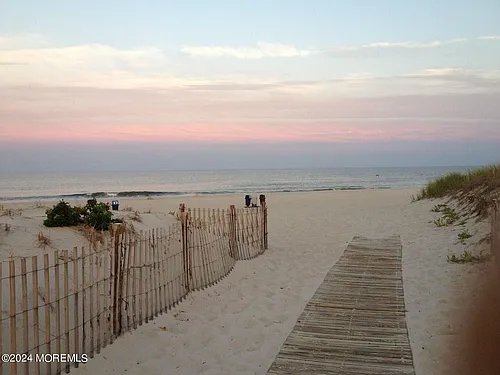 1401 Boulevard #B8 Photo 1
