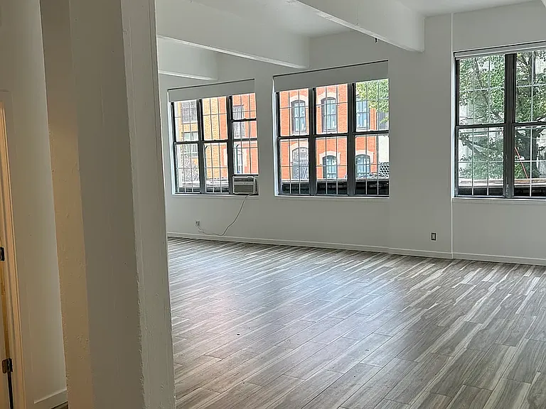 100 S 4th St #2B — Photo 2