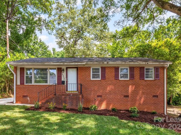 3714 Carlyle Dr