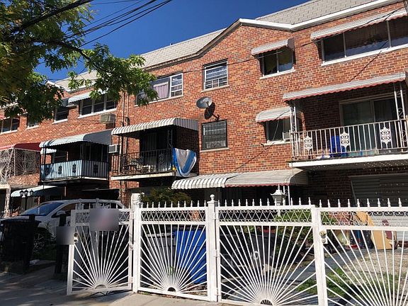 2nd image of 562 Bolton Ave
