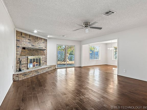 5th image of 4718 W 16th Ave