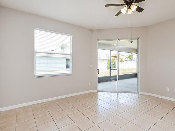 5th image of 2925 WILLOW CREEK LANE