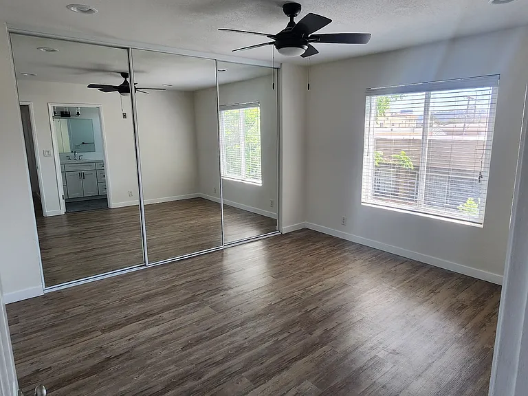 11264 Morrison St #303 — Photo 10