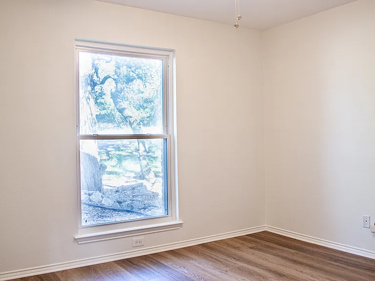 222 Sisterdale Rd — Photo 14