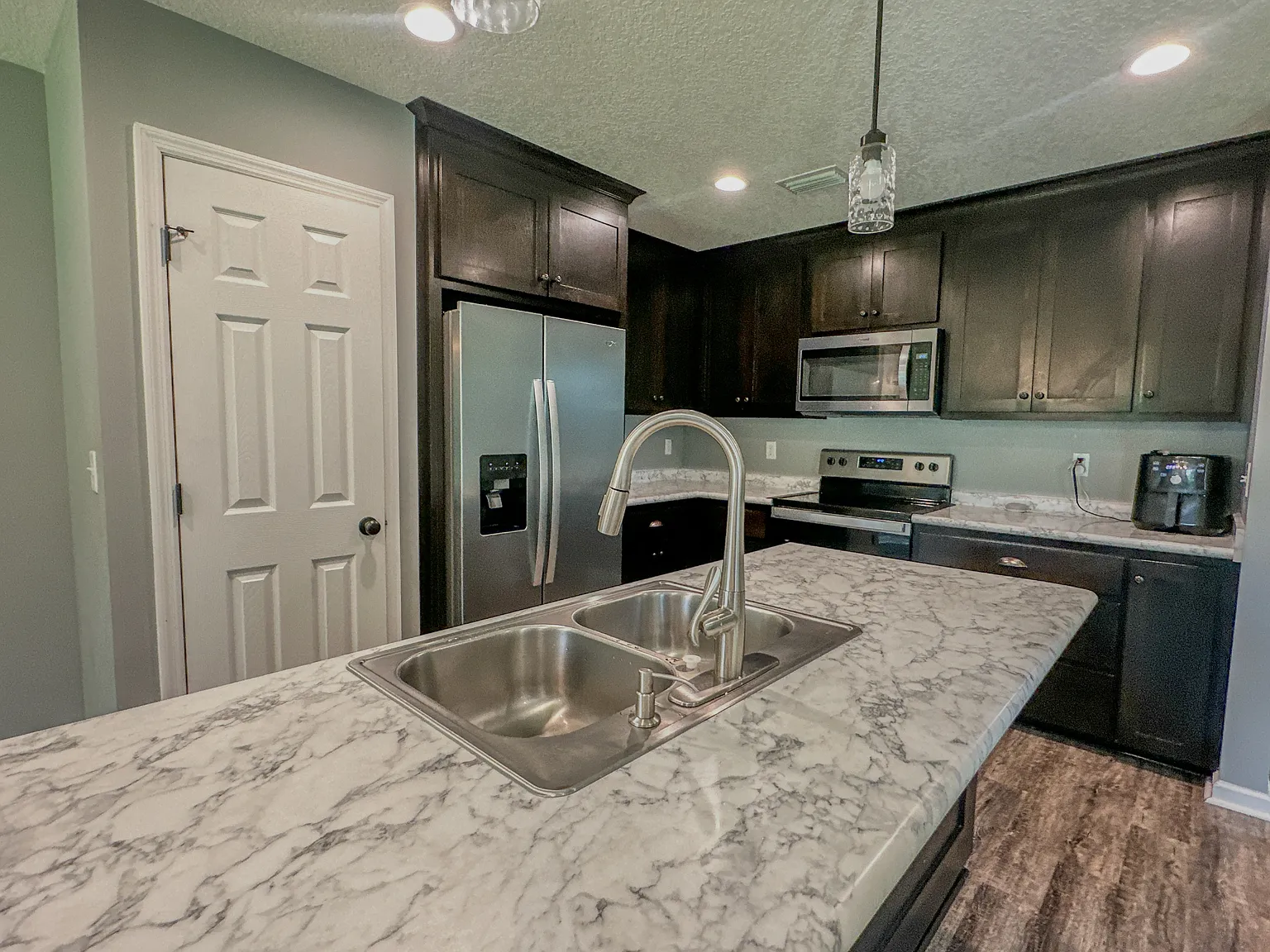 1206 Lynn Terrace - 1 — Photo 4