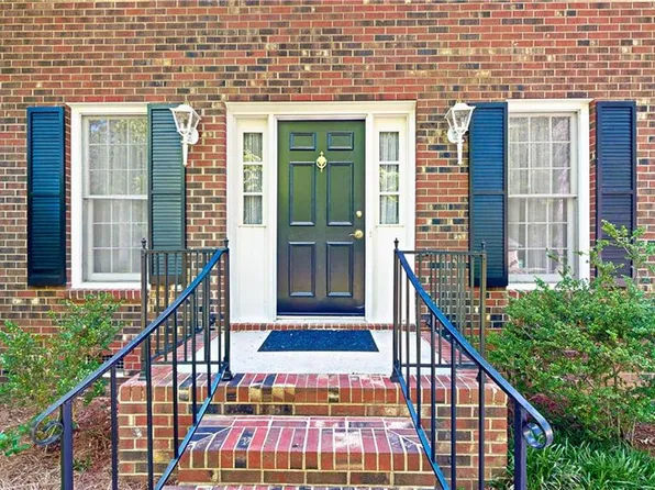 1711 Scarborough Rd, High Point, NC 27265