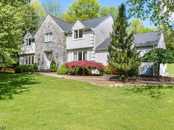 1 Winters Drive, Lebanon Twp., NJ 08826