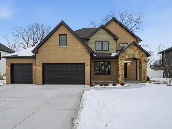 8201 Castle Dr, Munster, IN 46321