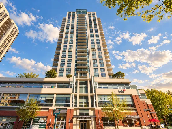 3007 Glen Dr #2602, Coquitlam, BC V3B 0L8