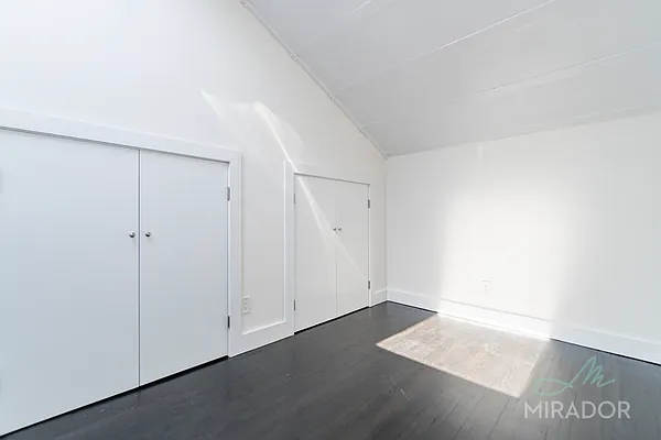 Rented by Mirador Real Estate | media 13