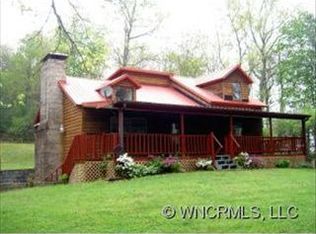 894 Old Quebec Rd, Lake Toxaway, NC 28747