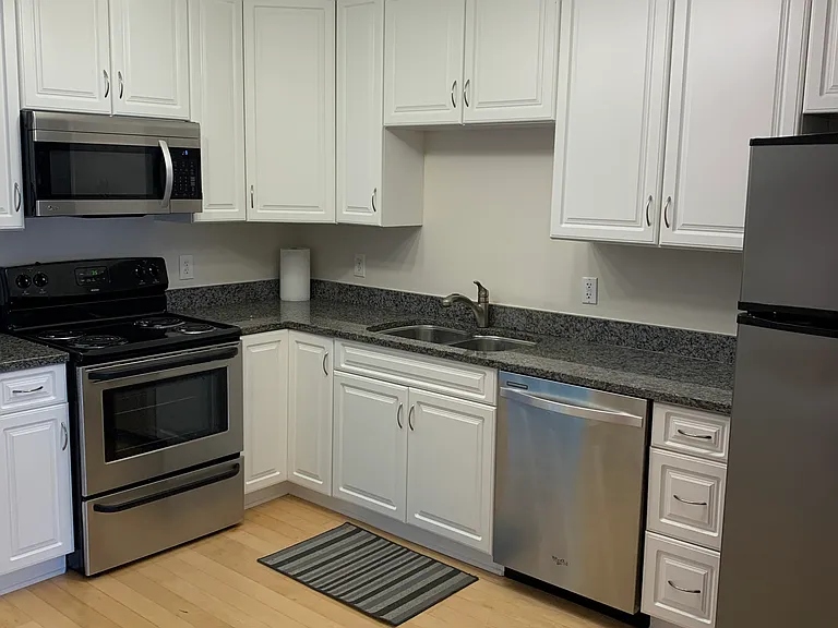 1397 Broadview Ave #8 — Photo 1