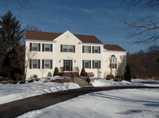 5 Leigh Ct, Randolph, NJ 07869