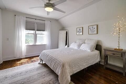 2nd image of 1613 Carroll Ave