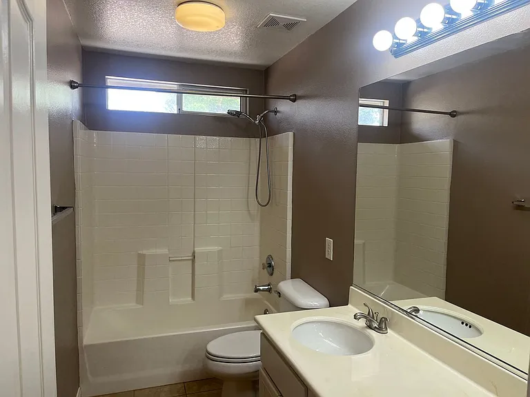 32180 Yosemite St — Photo 7