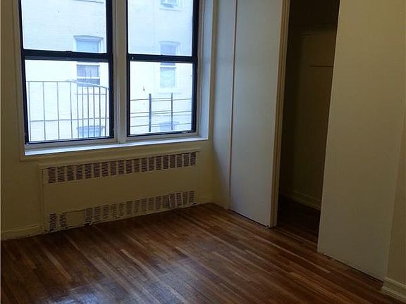 4th image of 835 Ocean Ave APT 1M
