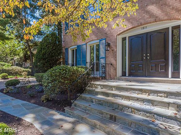 4th image of 1511 Highwood Dr