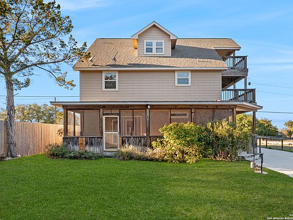 3rd image of 556 APOLLO DRIVE