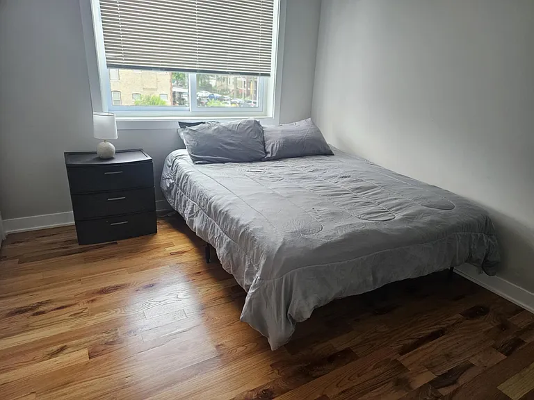 184 N Lamon Ave #2 — Photo 4
