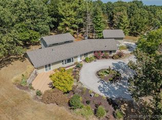389 Brooks Ln, Linn Creek, MO 65052